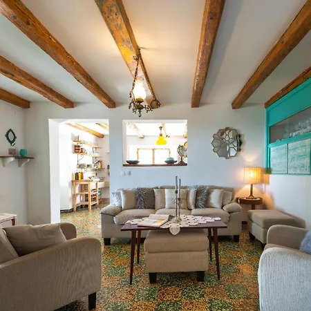 Rustic Stone Begovi Dvori- 15 Minutes To Дубровник