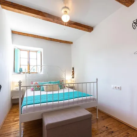 Rustic Stone Begovi Dvori- 15 Minutes To Villa *