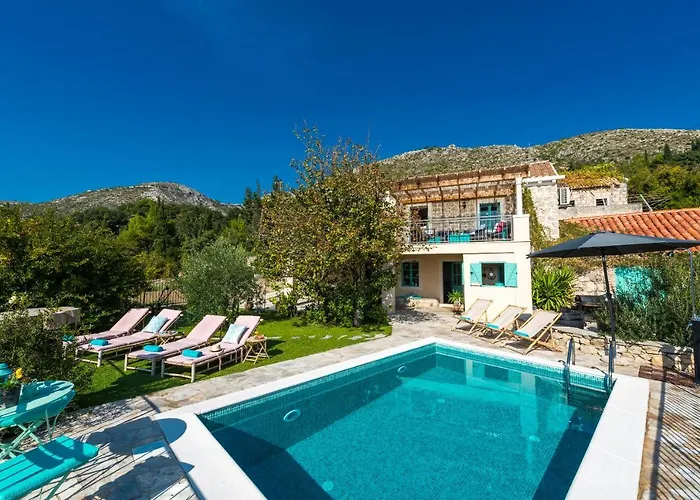 Villa Rustic Stone Begovi Dvori- 15 Minutes To