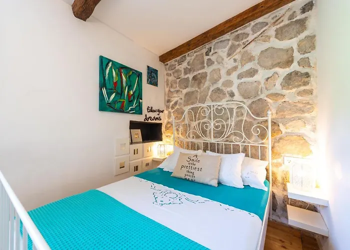 Villa Rustic Stone Begovi Dvori- 15 Minutes To