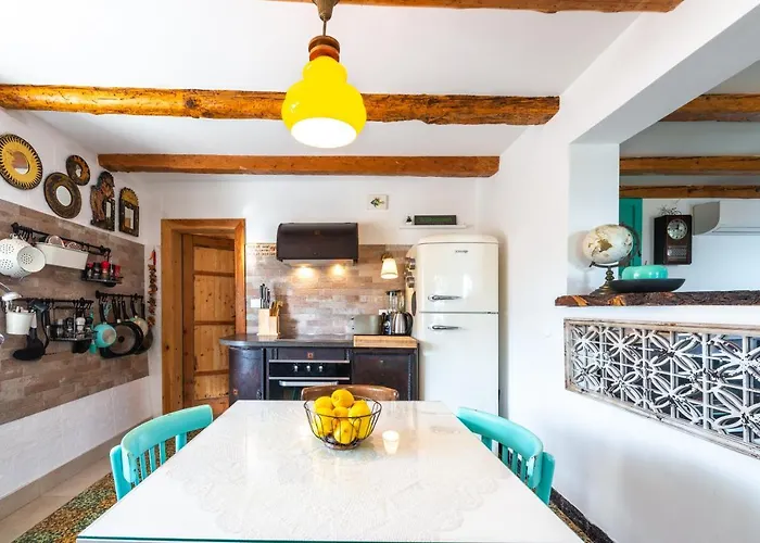 Rustic Stone Begovi Dvori- 15 Minutes To Dubrovnik