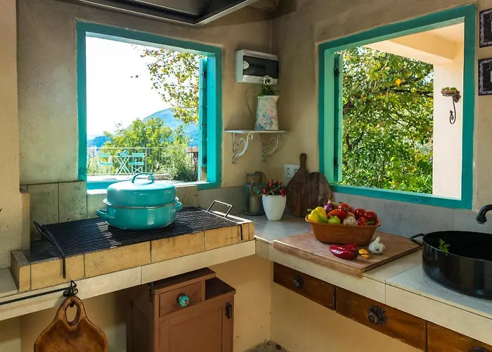 Rustic Stone Begovi Dvori- 15 Minutes To * Dubrovnik