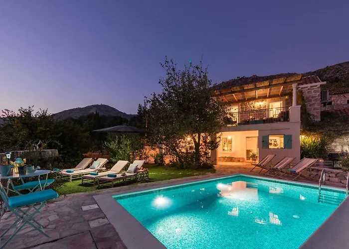 Rustic Stone Begovi Dvori- 15 Minutes To