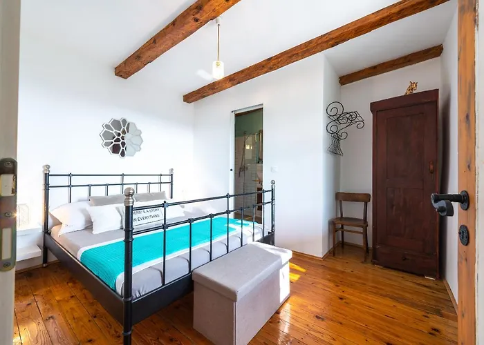 Rustic Stone Begovi Dvori- 15 Minutes To Villa *